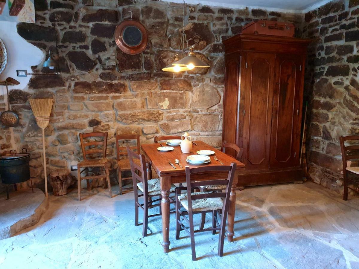 Ferienwohnung Casa Contadina Castelmezzano Exterior foto