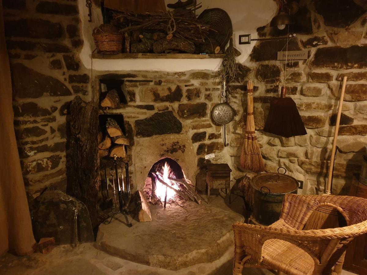Ferienwohnung Casa Contadina Castelmezzano Exterior foto